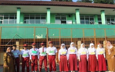 Upacara Hari Senin pertama 15 Juli 2024 di SMPN 15 Kota Sukabumi, sekaligus Pembukaan MPLS